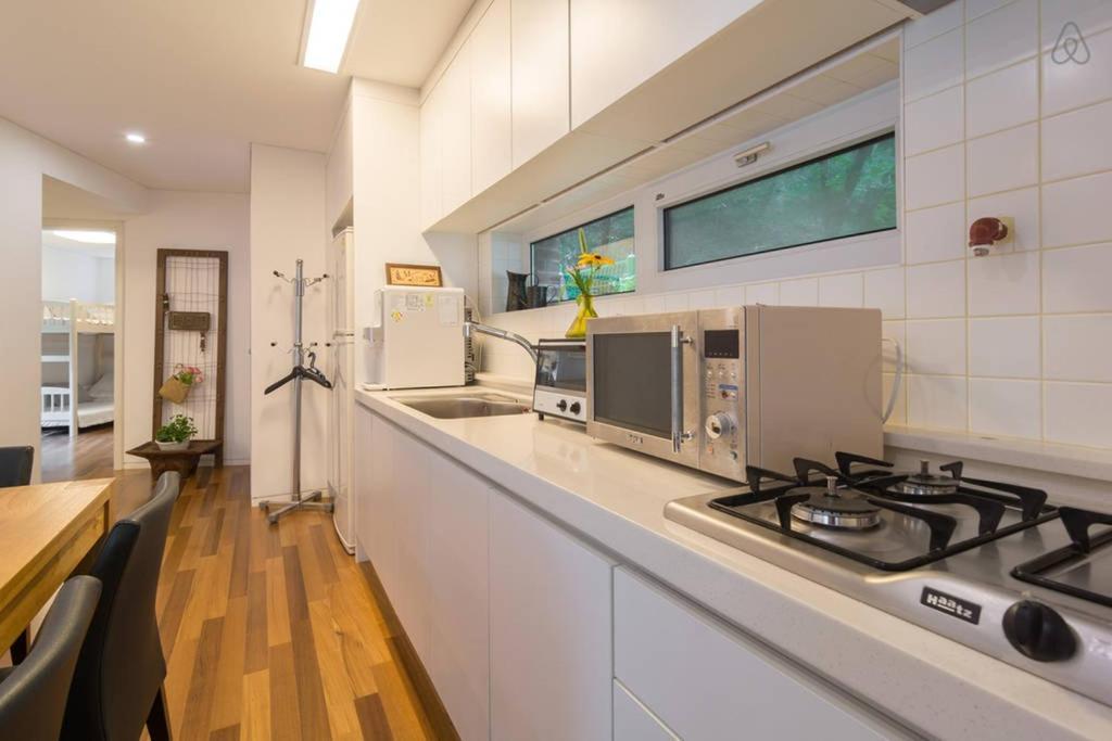 Guesthouse The Kims Сеул Экстерьер фото
