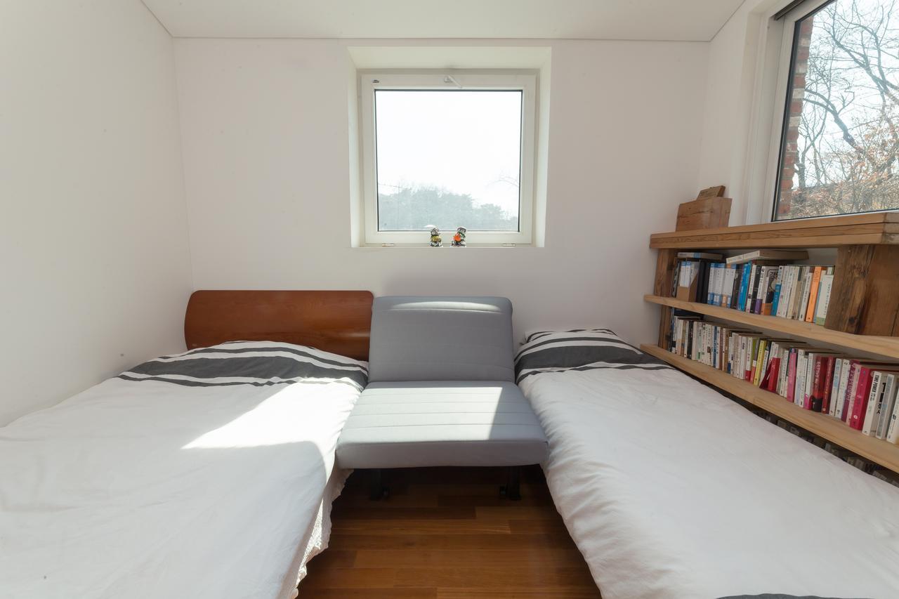 Guesthouse The Kims Сеул Экстерьер фото